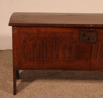 Oak Sabre Chest Or Plank Coffer Circa 1600