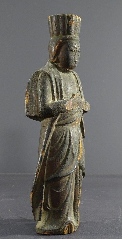 Japan, Early Edo Period (1603-1868), Rare Antique Wood Carved Shinto God Statue.