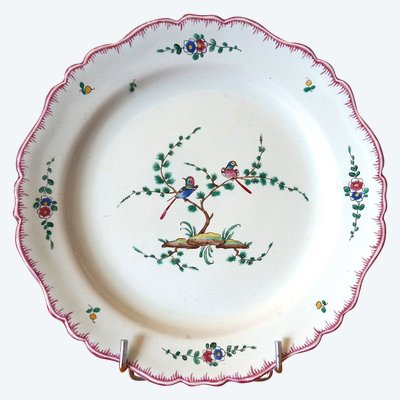 Earthenware plate: Moustiers 18th century.