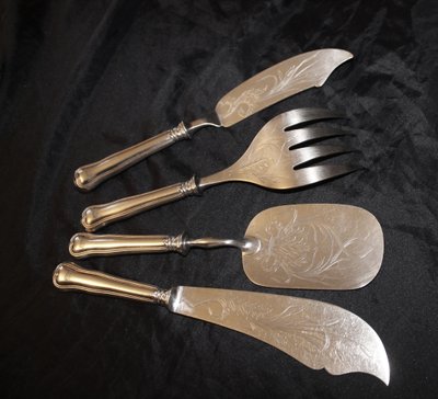 Christofle silver-plated flatware filet pattern with count's crown 16 pieces