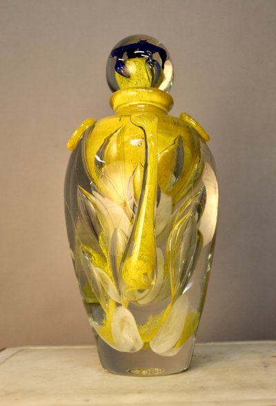 Blown glass bottle By Jean Claude Novaro (1943-2014)