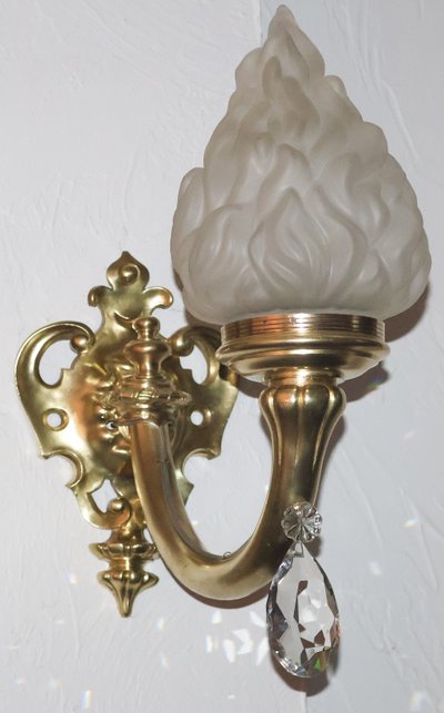 Large gilded bronze wall light from the Napoleon III period