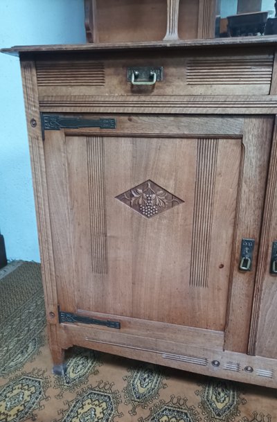 Art Nouveau Art Deco blond walnut sideboard