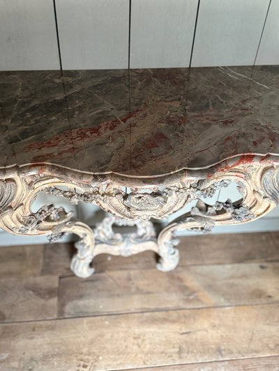 Louis XV console from the 19th century with very nice original marble patina