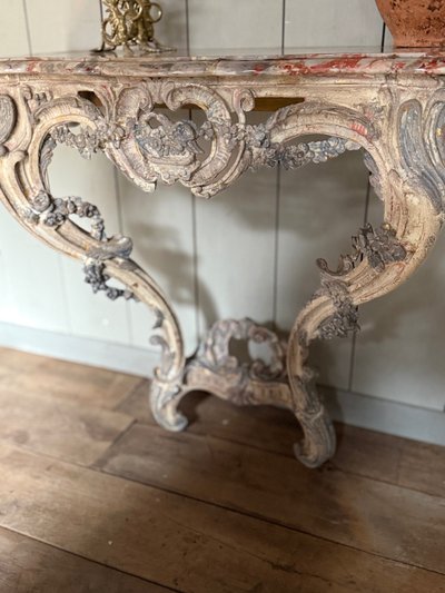 Louis XV console from the 19th century with very nice original marble patina