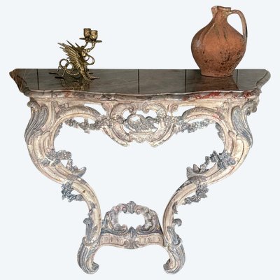 Louis XV console from the 19th century with very nice original marble patina