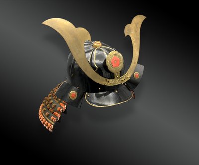 Samurai, KAMPFHELM genannt KABUTO mit Kuwagata-Maedate Japan - Meiji-Zeit (1868-1912)