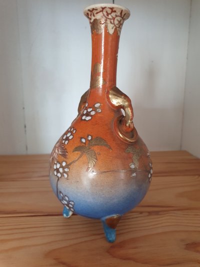 Meiji period Kyoto Satsuma tripod vase 