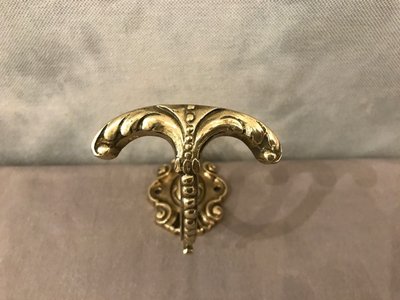 Porte manteaux, patère en bronze d'époque 19 ème de style Louis XVI 