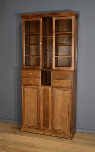 Oak shop furniture - 1920