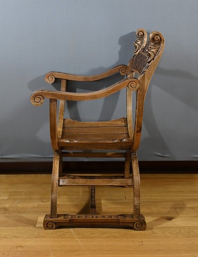 Dagobert armchair in Walnut, Medieval style - Late 19th century