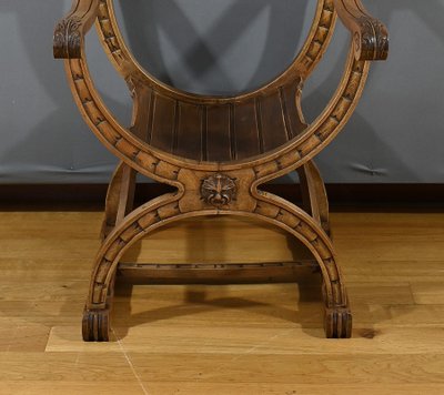 Dagobert armchair in Walnut, Medieval style - Late 19th century