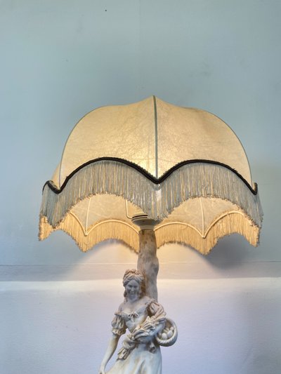 Biscuit Subject Mounted In Lamp Early 20th Century