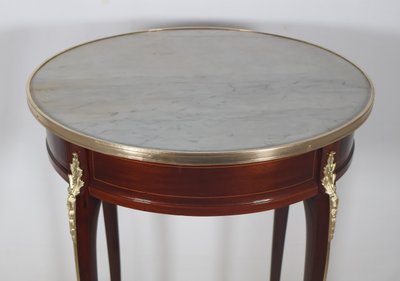 Transition style pedestal table from the late 19th century