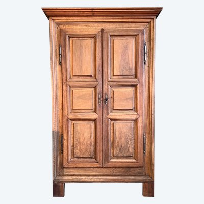 Armoire 1800 en noyer