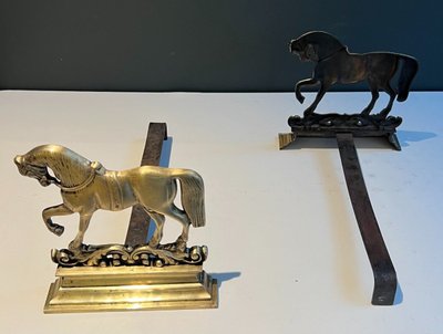 Paire De Chenets Aux Chevaux En Bronze. Travail Français. Vers 1900