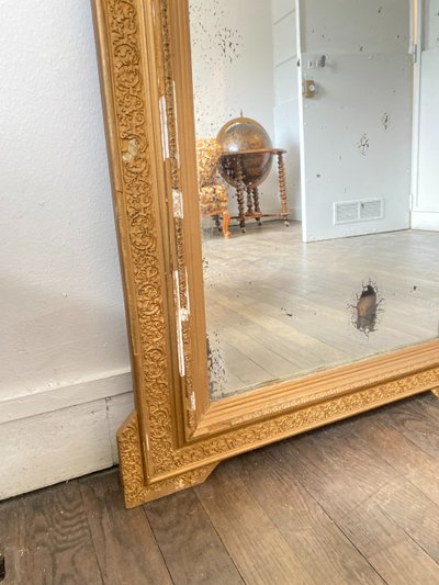 Large Gilded Mirror from the Napoleon III Period - 70cm X 100cm