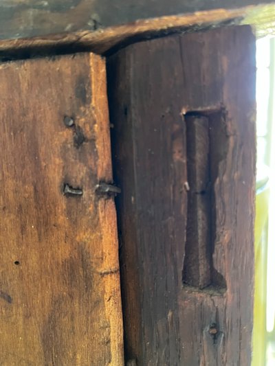 Louis XV corner cupboard in painted wood, late 18th century.