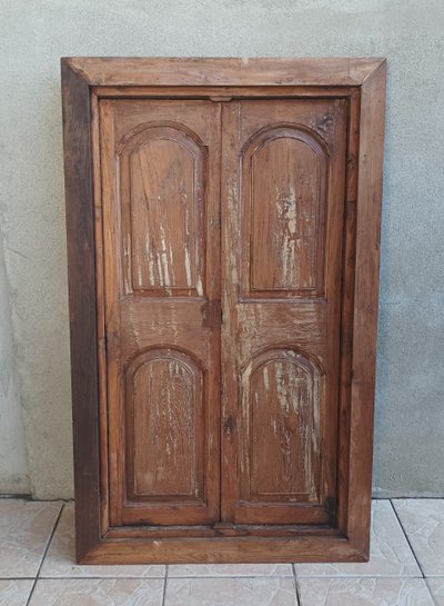 Anciennes portes de placard, bibliothèque murale en hêtre (1)