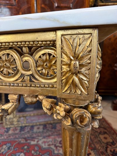 TABLE CONSOLE EPOQUE LOUIS XVI EN BOIS DORE