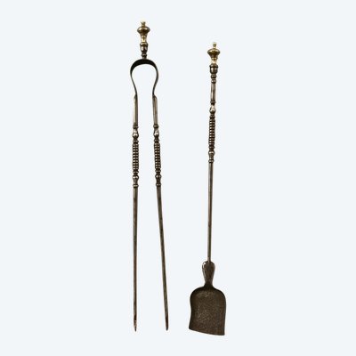 Set of a shovel and a fireplace tongs in iron and bronze from the 19th century