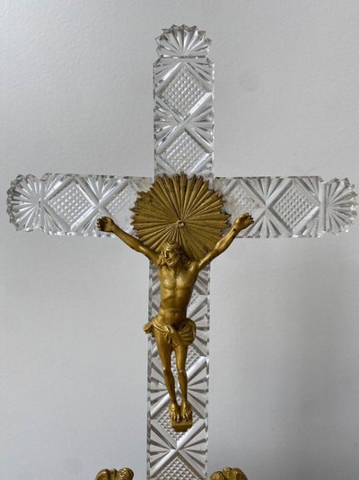 Crucifix in cut crystal and gilded bronze, Charles X period, early 19th century