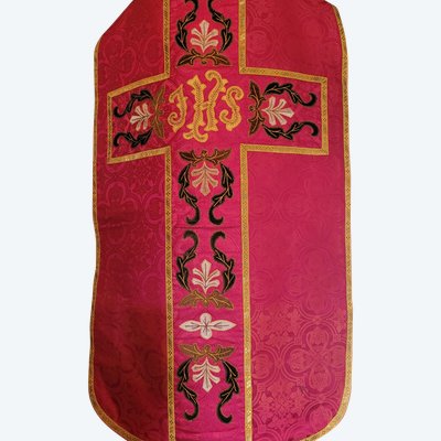 Priest's chasuble in damask, circa 1900