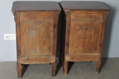 Antique pair of Cappuccino bedside tables in solid walnut from Lombardy 1840. Restored. Size L 49 x 35.