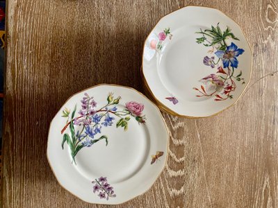 Porcelain dinner service by Louis Lourioux in Foecy