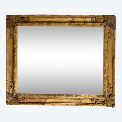 Antique carved solid wood frame from the 17th – 18th century. Size: 54.3 x 43.1 cm.