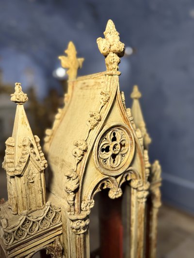 Important Pair of Neo-Gothic Reliquaries – 19th Century