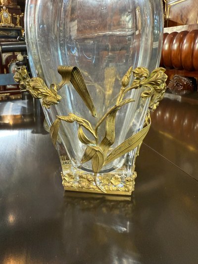 ART NOUVEAU CRYSTAL VASE ATTRIBUTED TO BACCARAT