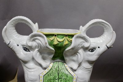 Double Elephant Ceramic Checkered Saddle