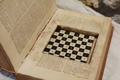 Book box chessboard portable geographical dictionary 1793-1794