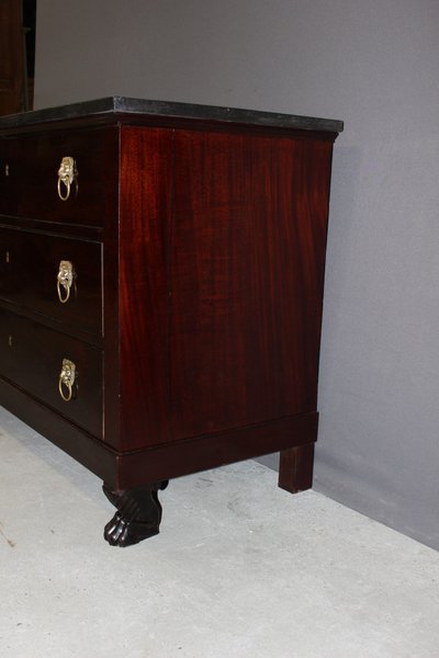 Return from Egypt Mahogany Chest of Drawers, Early 19th Century