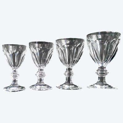 Baccarat set of 45 Harcourt crystal glasses