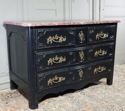 Regency period chest of drawers. Faux marble top.