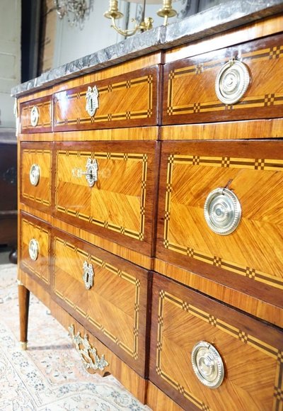 Louis XVI chest of drawers stamped M. Ohneberg