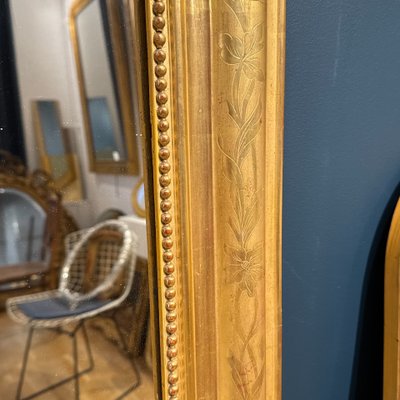 Louis Philippe mirror with pediment Ref. 597/ 102x155