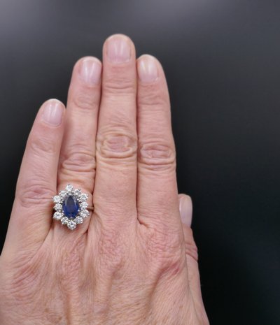 Ring Sapphire 2.92 carats and Diamonds 1.80 carats, 18-carat white gold.