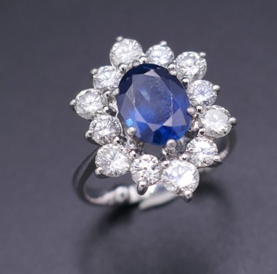 Ring Sapphire 2.92 carats and Diamonds 1.80 carats, 18-carat white gold.