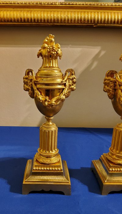 Reversible vases in gilded bronze Candlesticks Louis XVI style 19th century