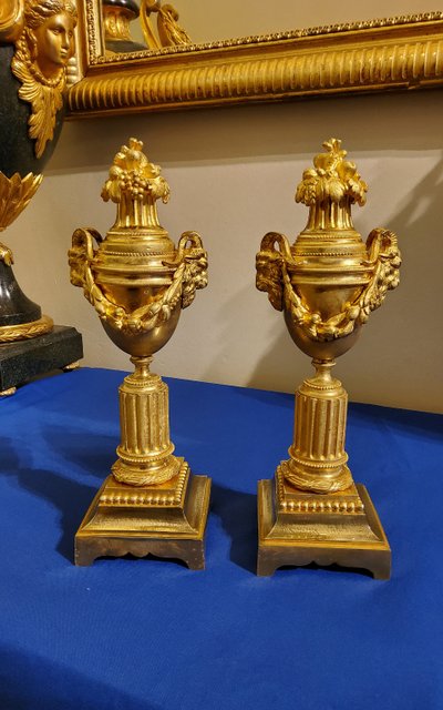 Reversible vases in gilded bronze Candlesticks Louis XVI style 19th century