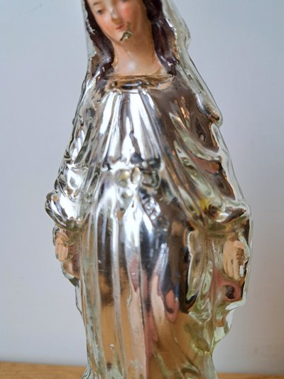 Virgin , Eglomerated glass , XIX°.