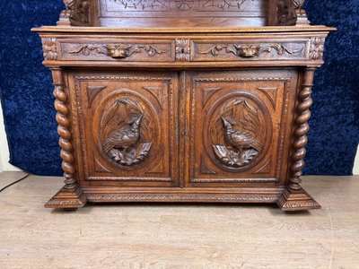 Credenza da caccia in rovere massiccio in stile rinascimentale del 1850 circa