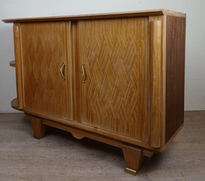 Nach Jules Leleu: Seltenes Eck-Sideboard aus hellem Holz, Art Deco-Zeit, um 1930