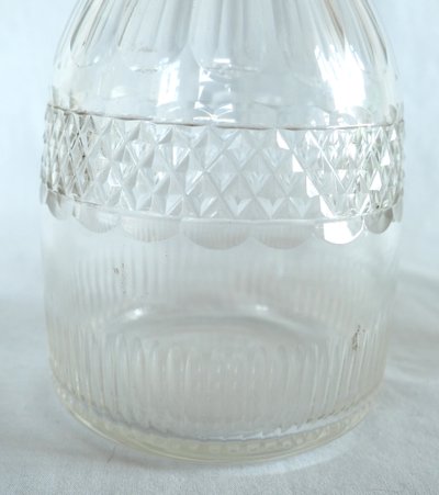 Le Creusot: cut-crystal whisky or cognac decanter - circa 1830