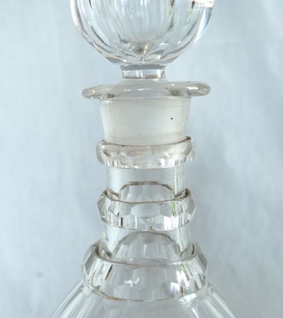 Le Creusot: cut-crystal whisky or cognac decanter - circa 1830