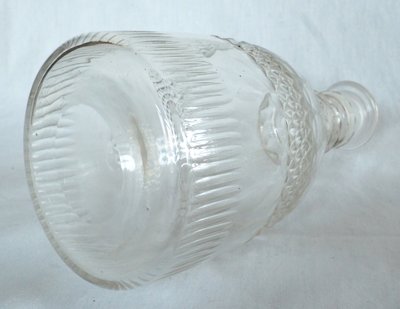 Le Creusot: cut-crystal whisky or cognac decanter - circa 1830