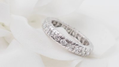 American wedding band in platinum and diamonds 0.92ct